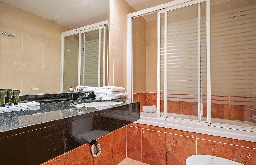 Van Der Valk Hotel Barcarola-1