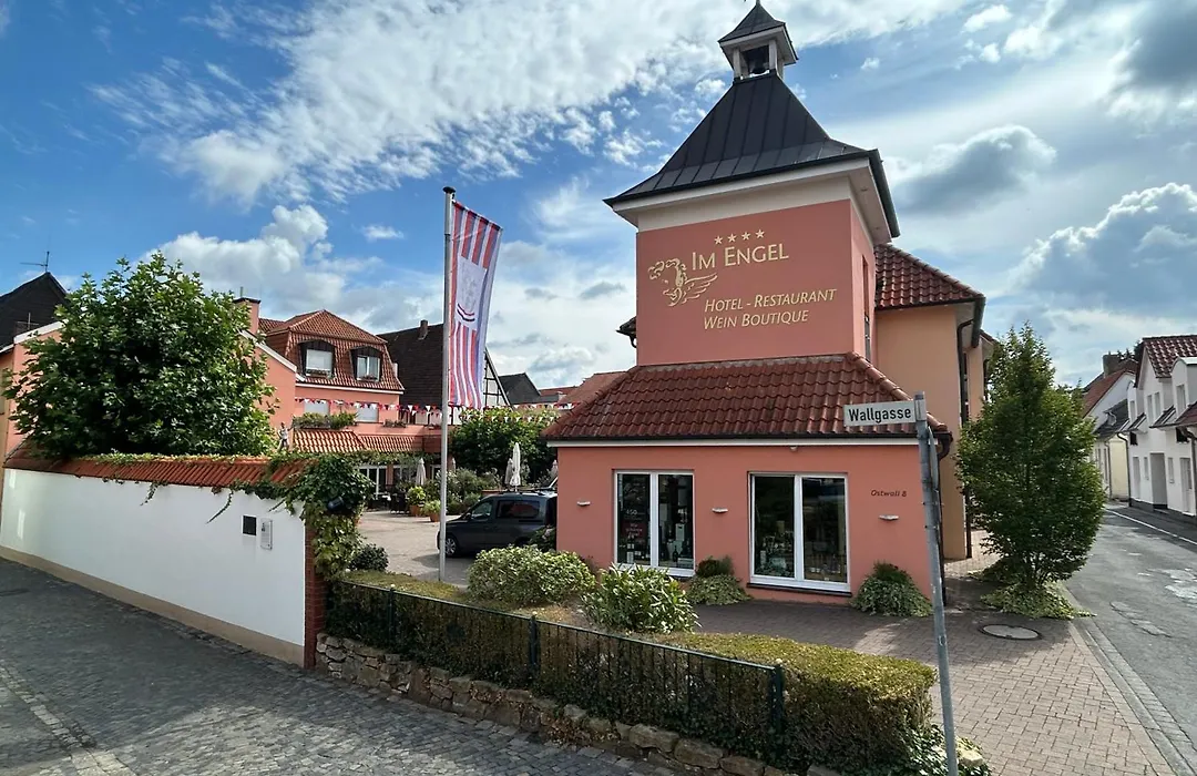 Hotel Im Engel-1