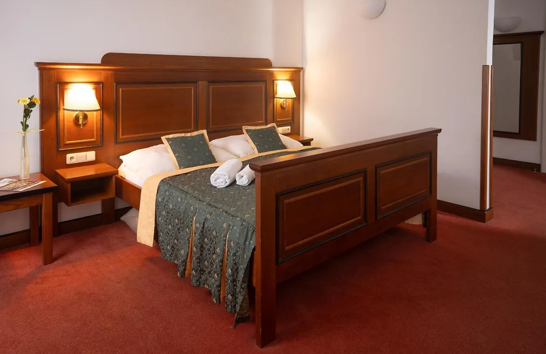 U Medvidku-Brewery Hotel-1