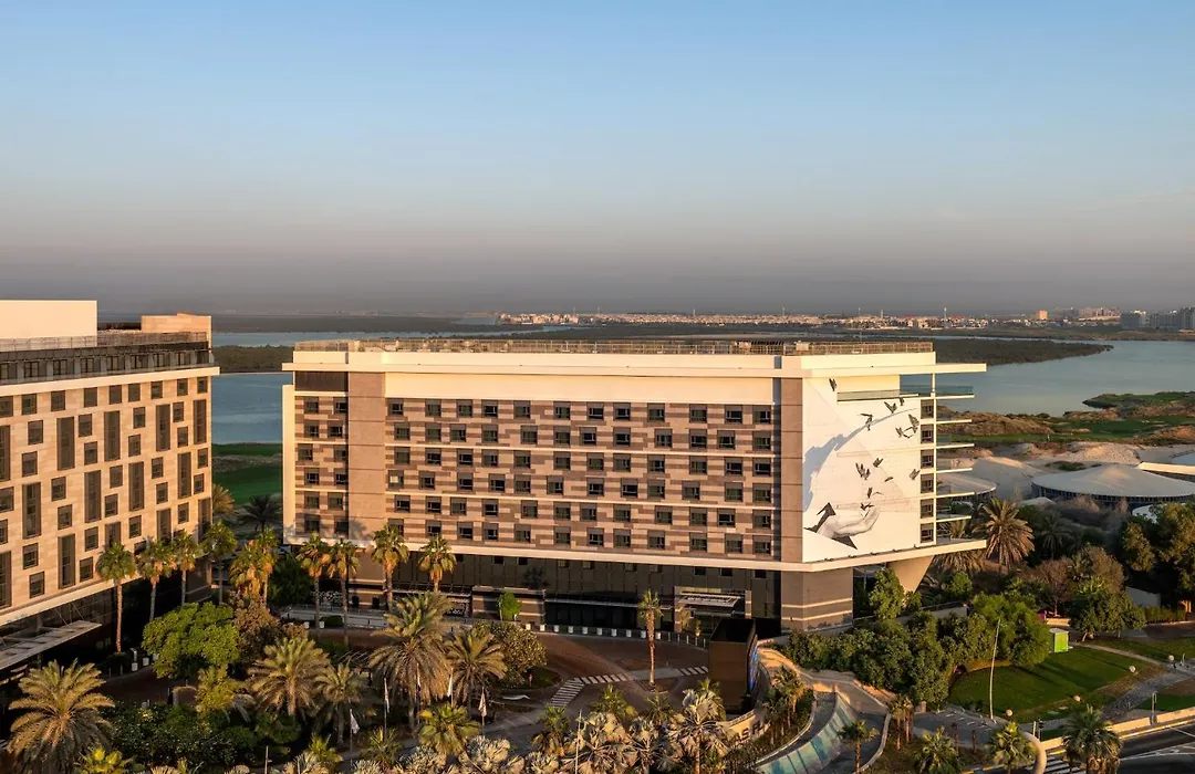 Yas Plaza Bay By Ihg-1