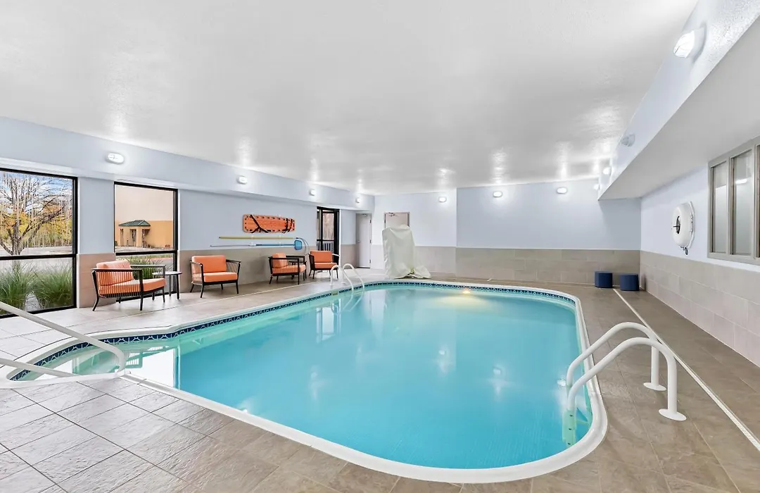 Hampton Inn Akron-Fairlawn-1