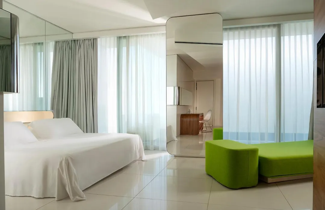 I-Suite Hotel-1