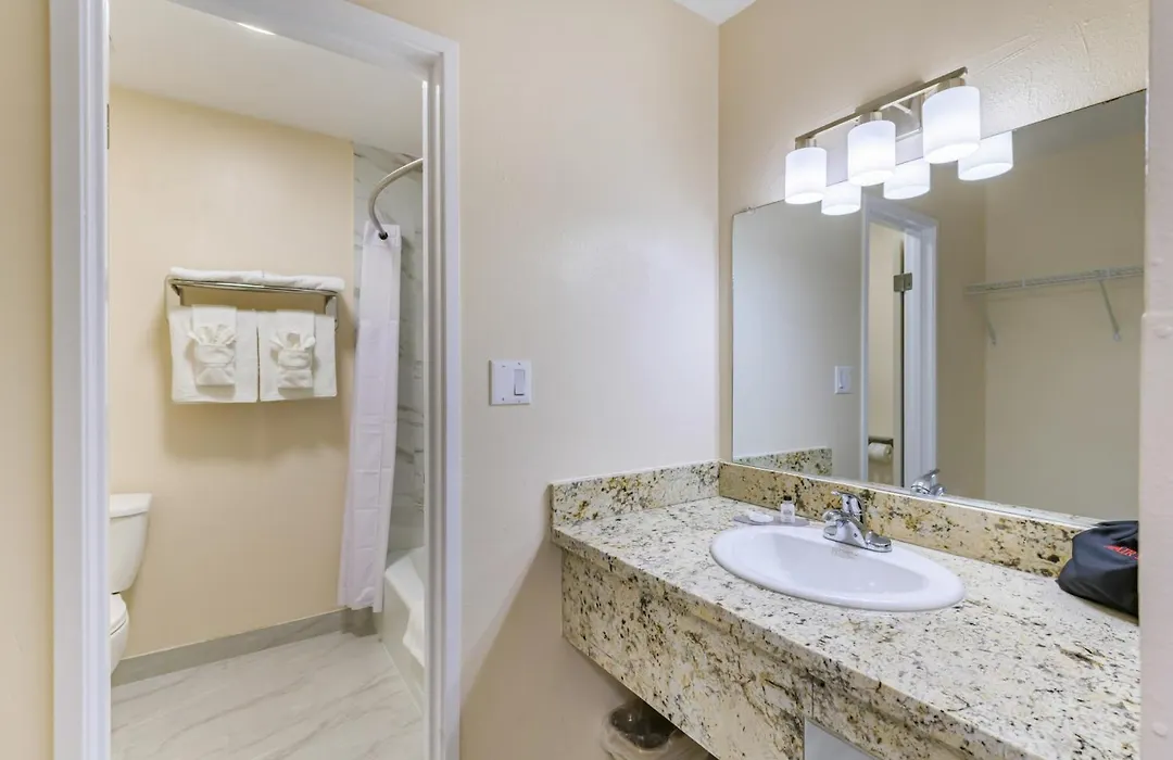 The Prime Suites, Vallejo - Napa Valley And Six Flags Discovery Kingdom-1