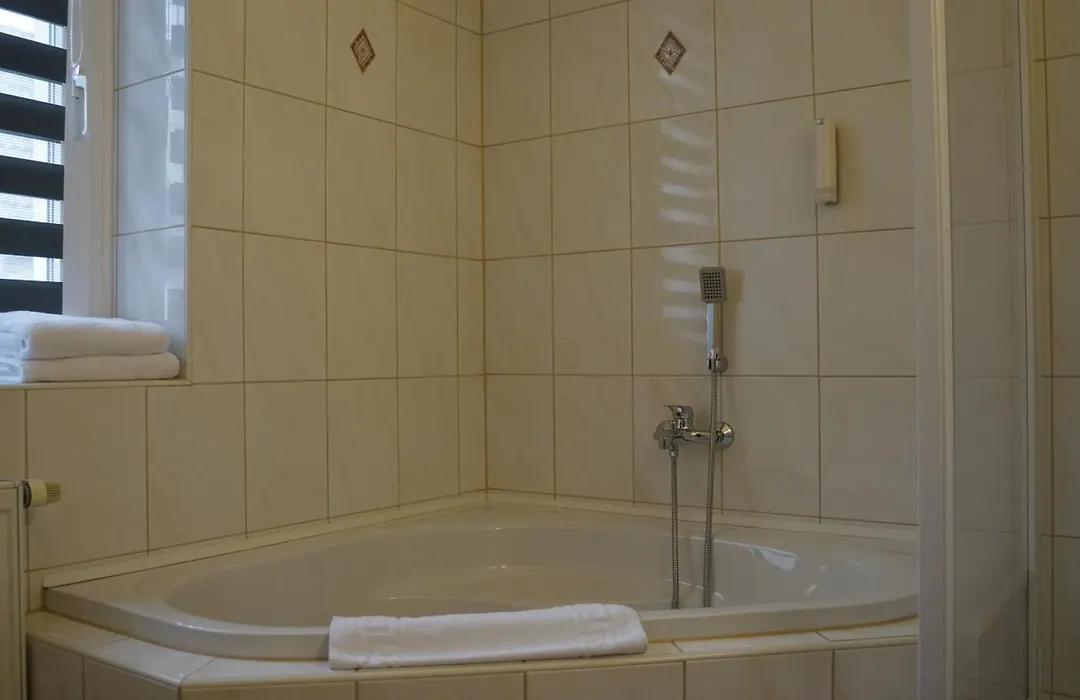 Hotel Maximilian-1