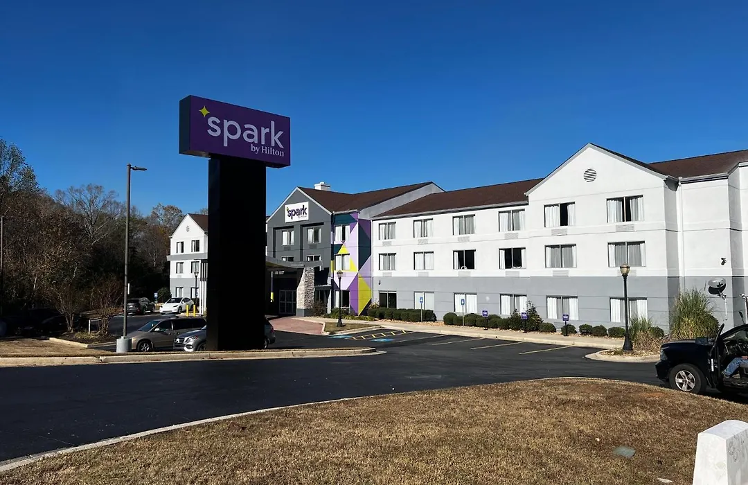 Spark By Hilton Macon North-1