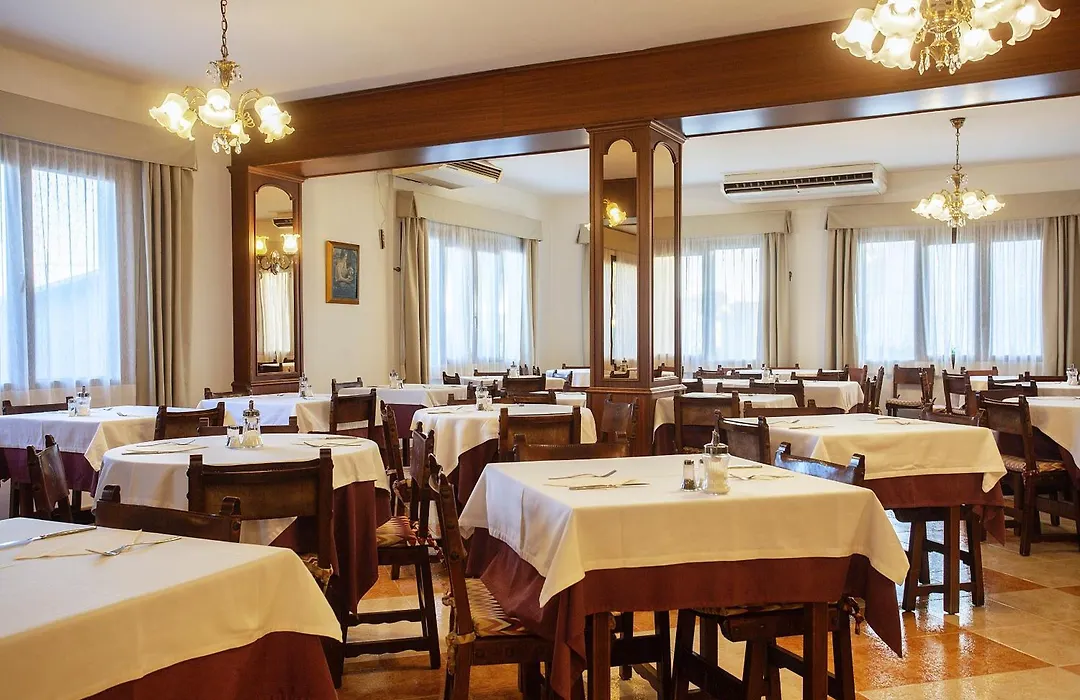 Hotel Ses Puntetes-1