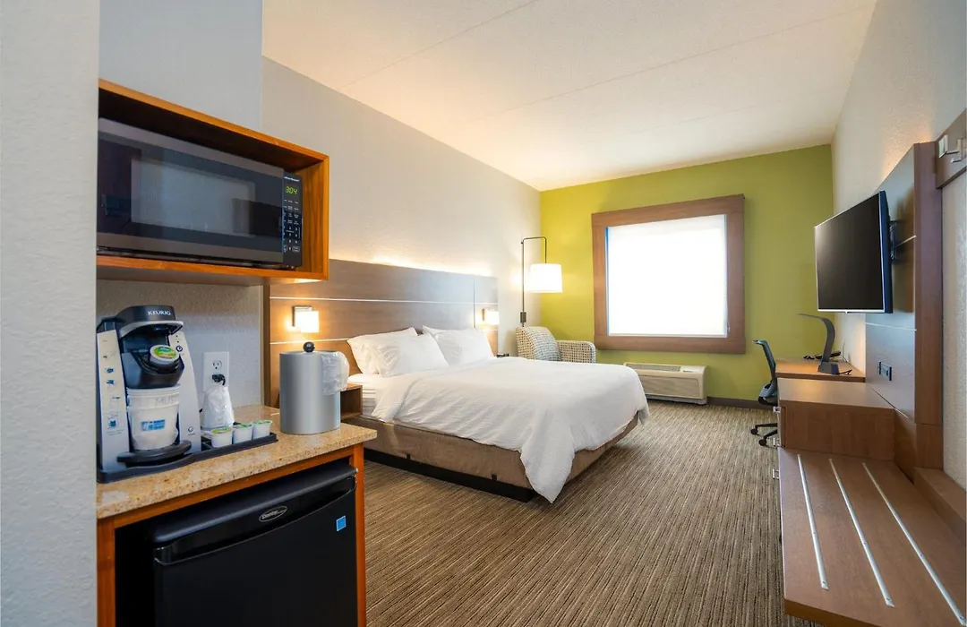 Holiday Inn Express Hotel & Suites Mankato East By Ihg-1
