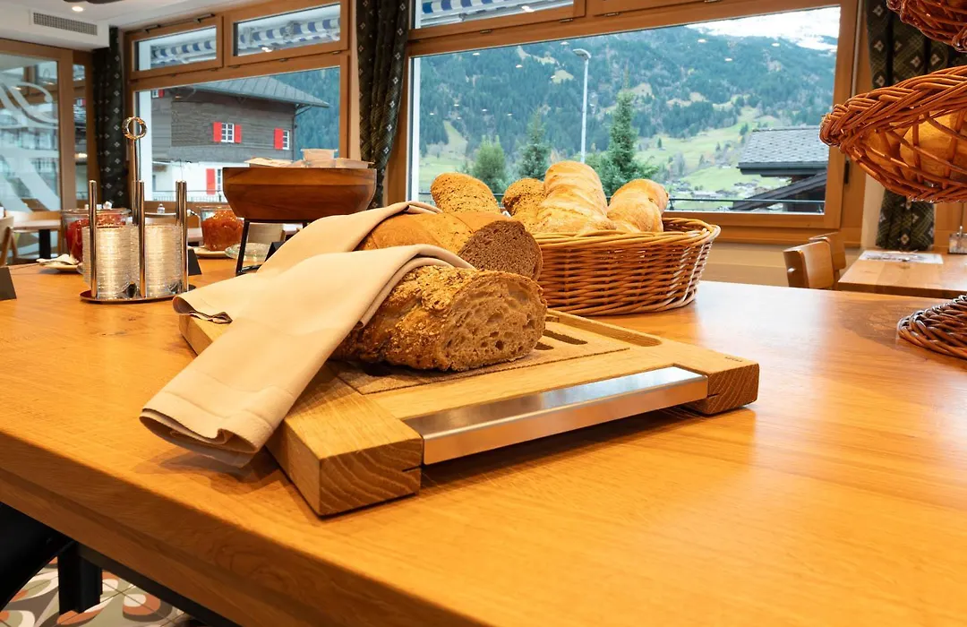 Jungfrau Lodge, Annex Crystal-1