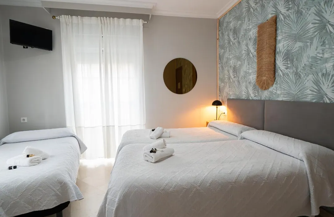 Hostal La Muralla-1