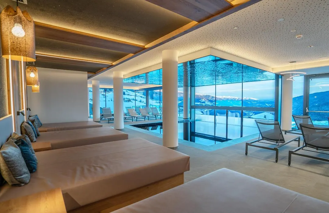 Hotel Purvita - Ski In Ski Out - Infinity Pool-1