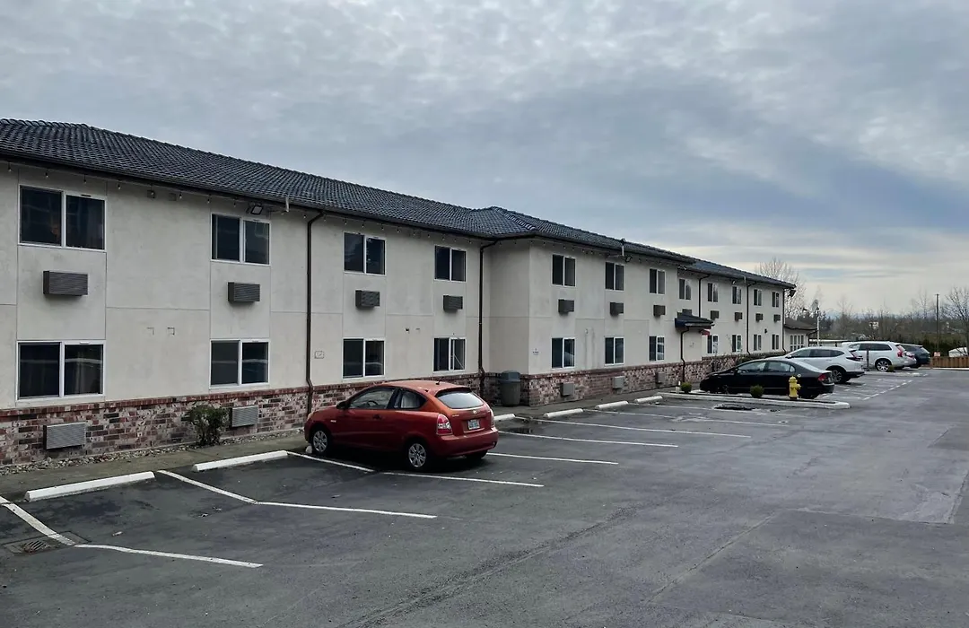Americas Best Value Inn Lynnwood-1