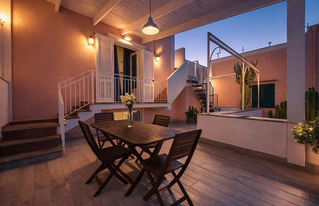 Gioia 13 Rooms & Apartments-1