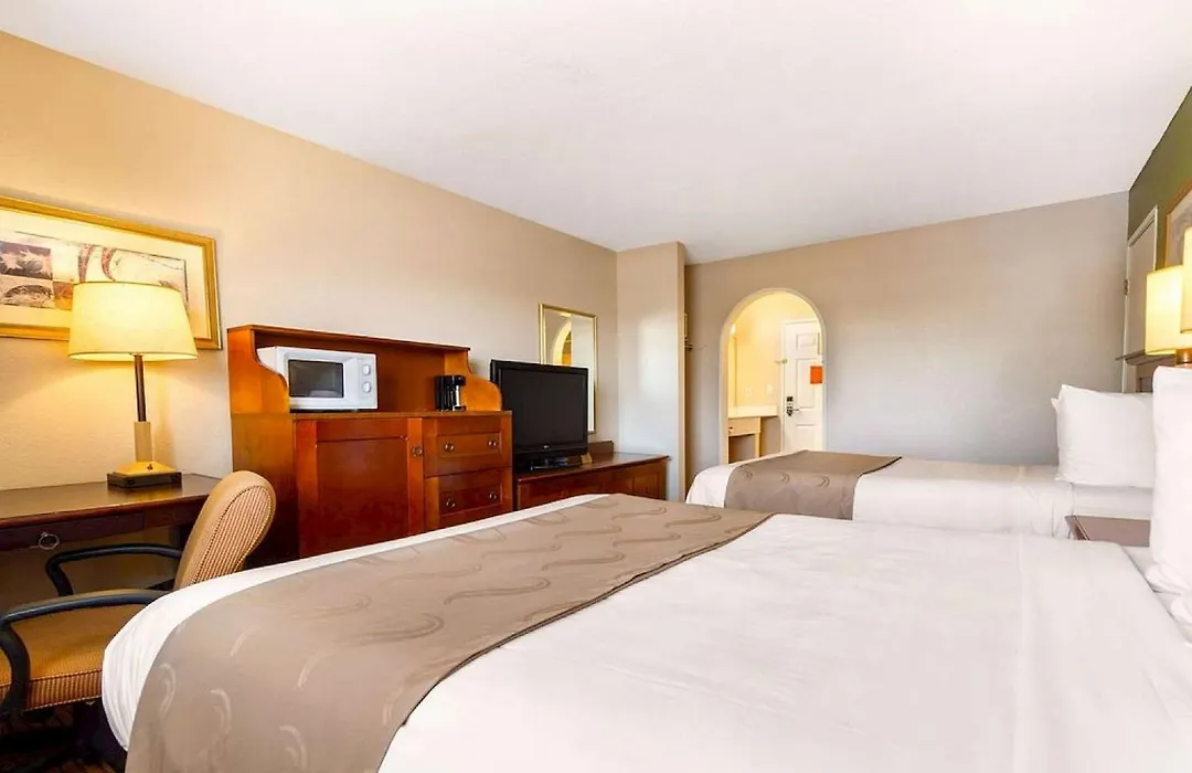 Auburn House Hotel-1