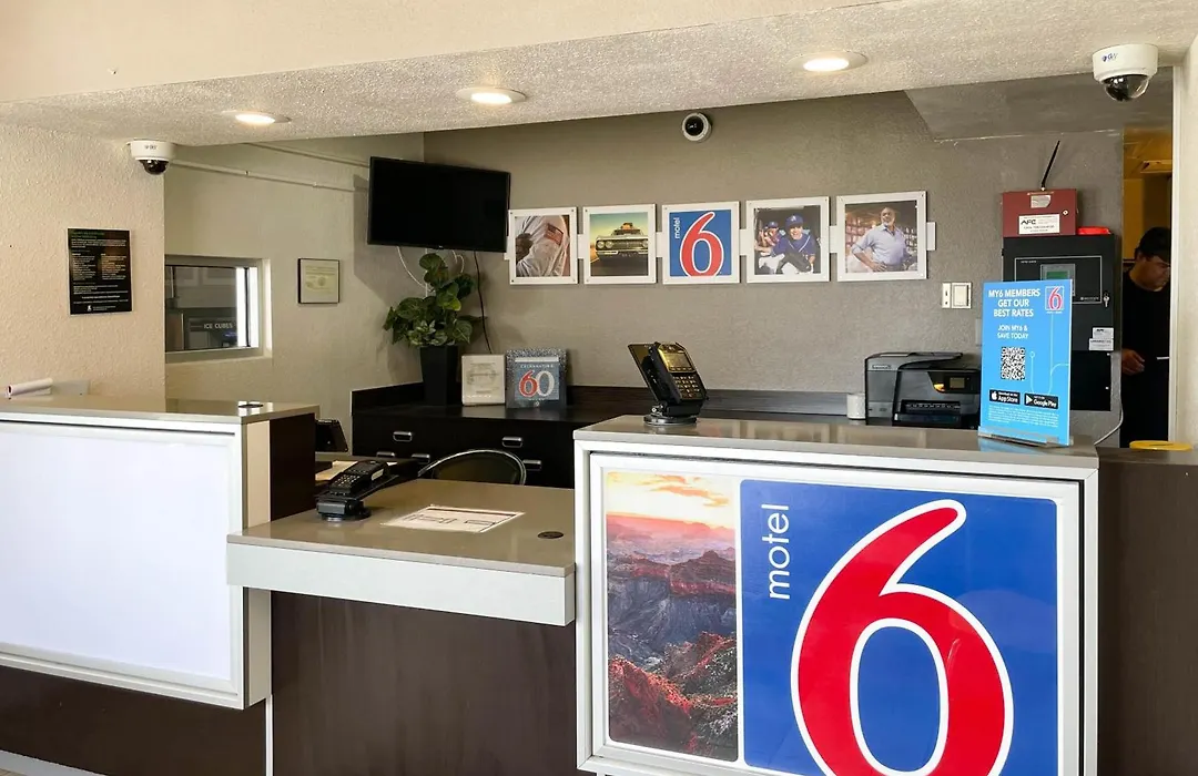 Motel 6 Cheyenne, Wy-1