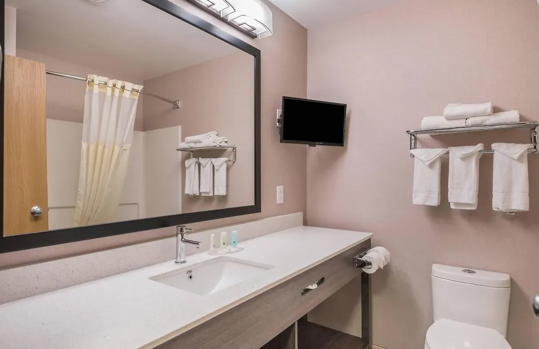 Quality Inn & Suites Missoula Westside-1