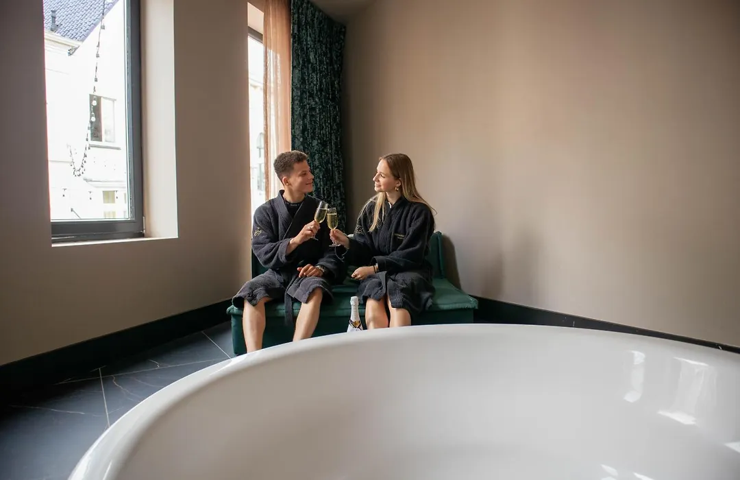 Manzo'S Suites-1