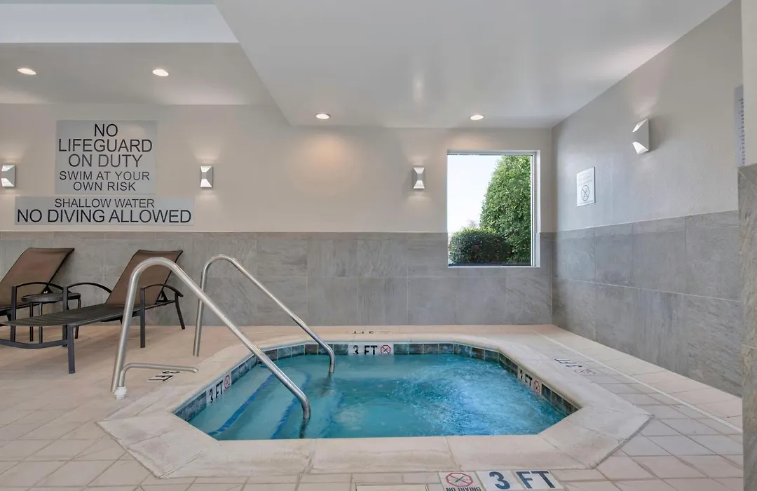 Fairfield Inn & Suites By Marriott Greenwood-1