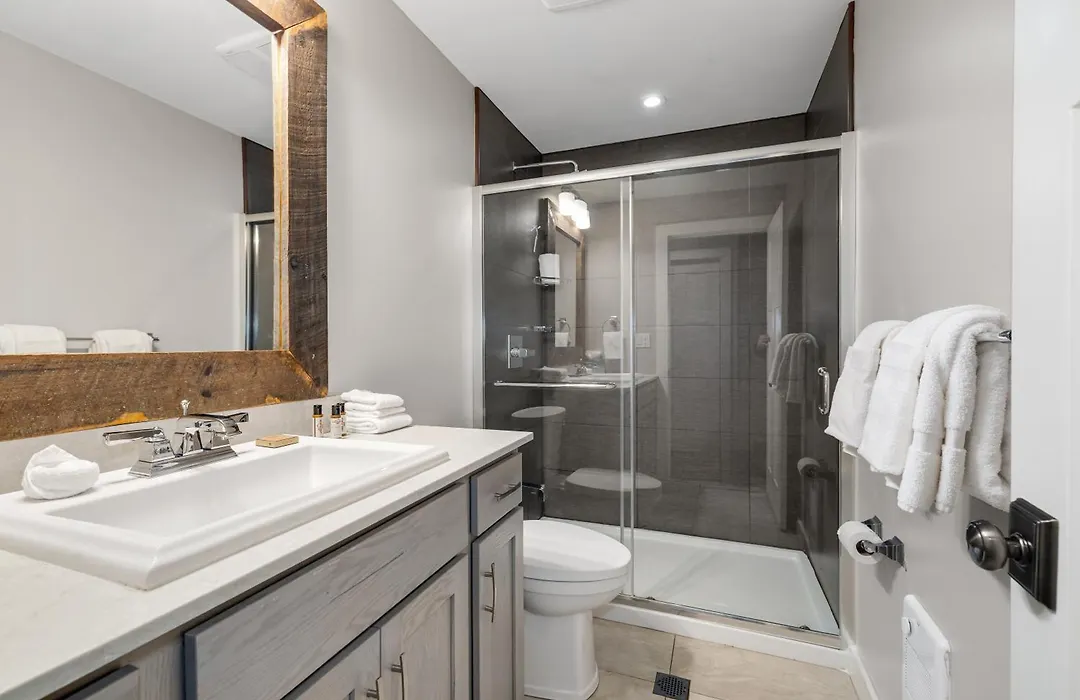 Lake Placid Inn: Residences-1
