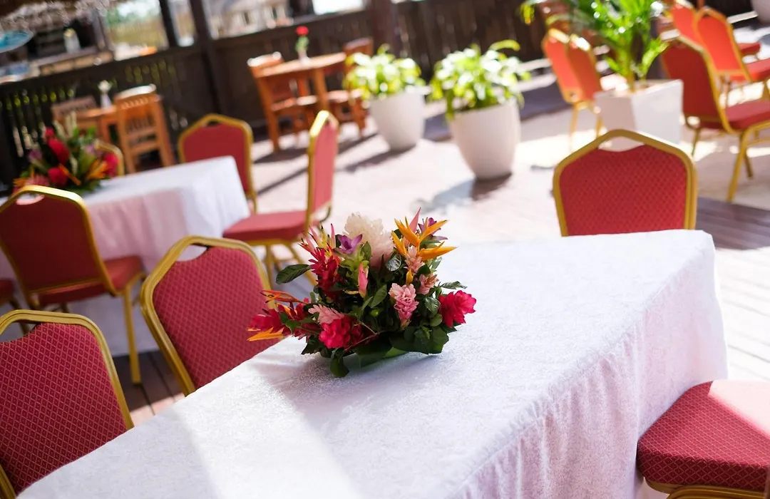 Ramada Suites By Wyndham Wailoaloa Beach Fiji-1