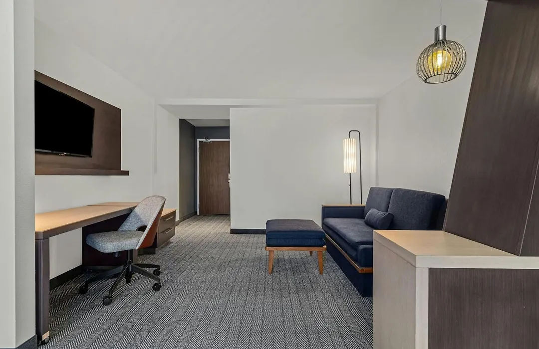 Courtyard By Marriott Oxford-1