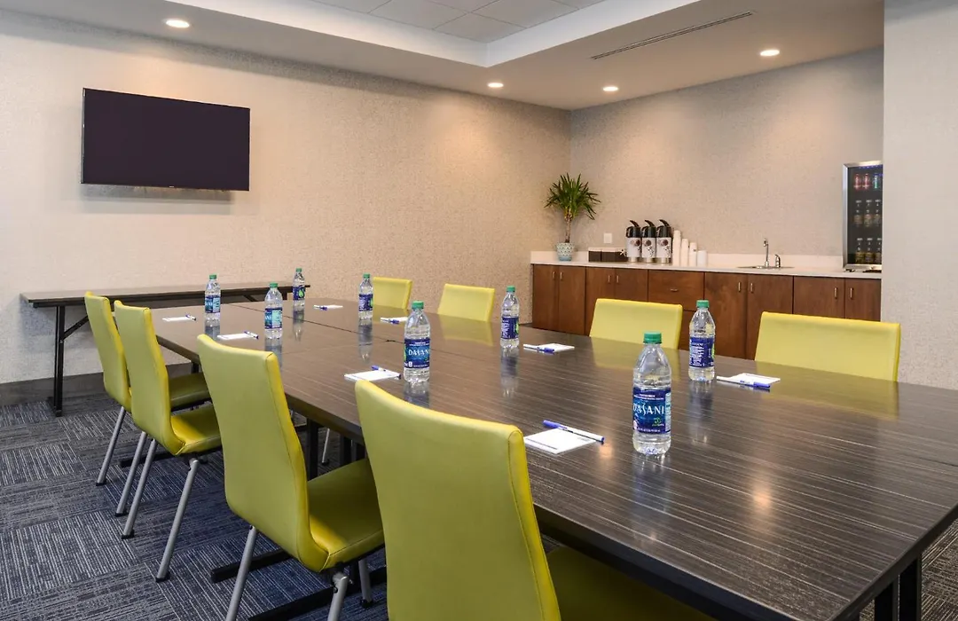 Holiday Inn Express & Suites - St. Petersburg - Madeira Beach By Ihg-1