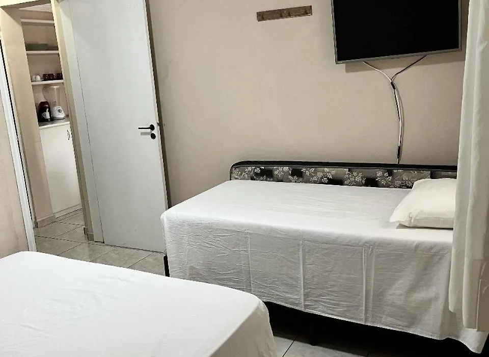 Amarilis Flat Service-1