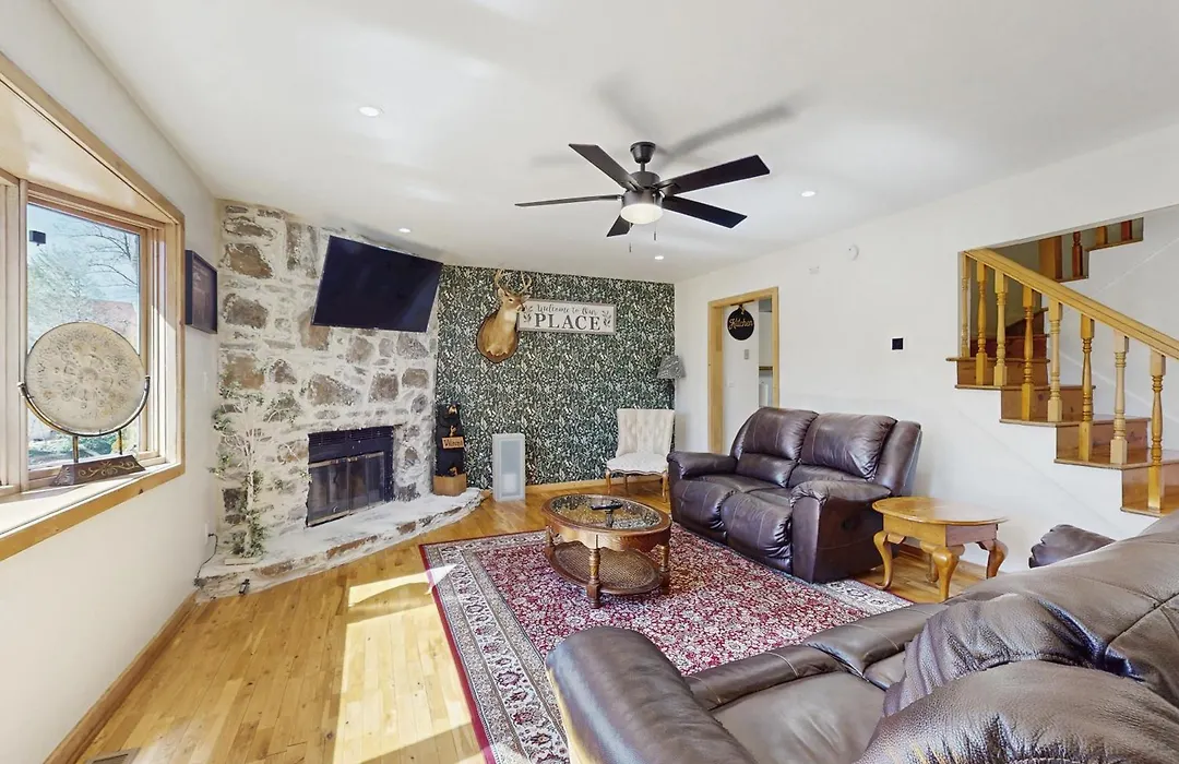 Cool River Condo I-1