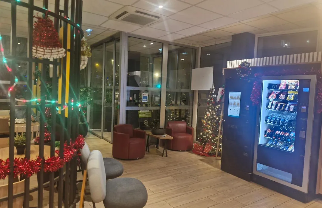 B&B Hotel Massy Gare Tgv-1