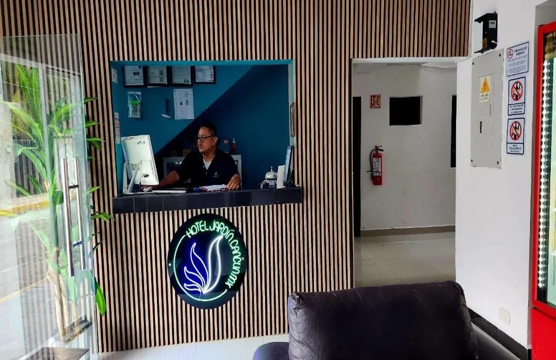 Hotel Jardín Cancún-1