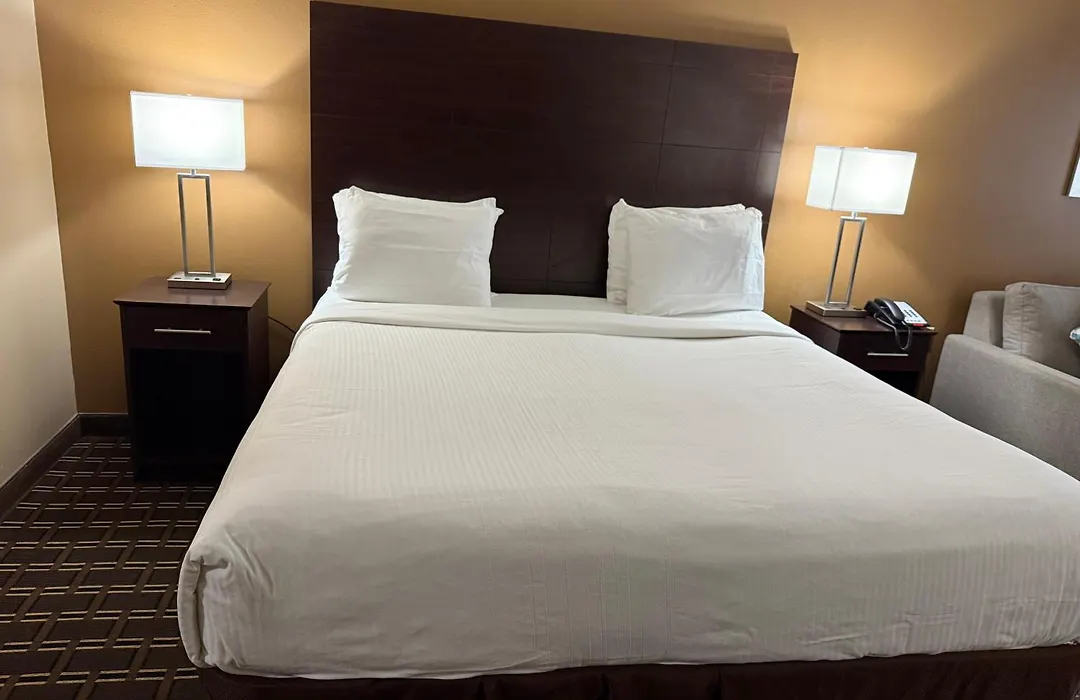 Best Western Dodgeville Inn & Suites-1