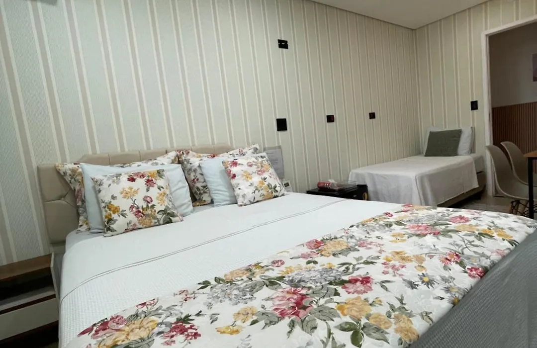Green It Motel & Hotel-1