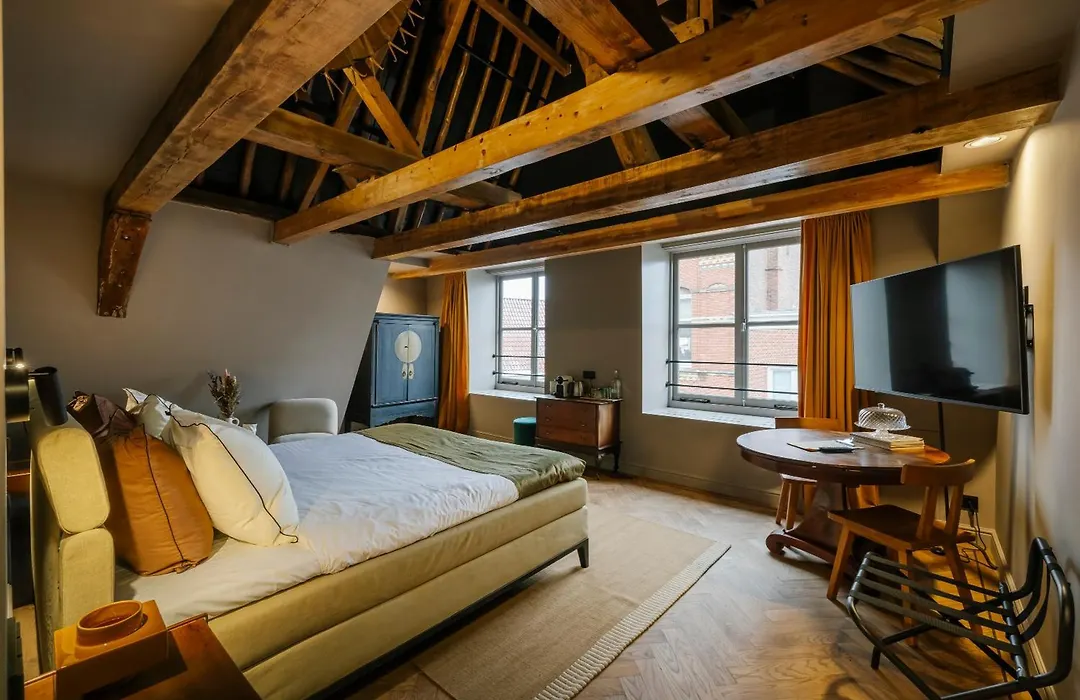 Hotel 1635-1