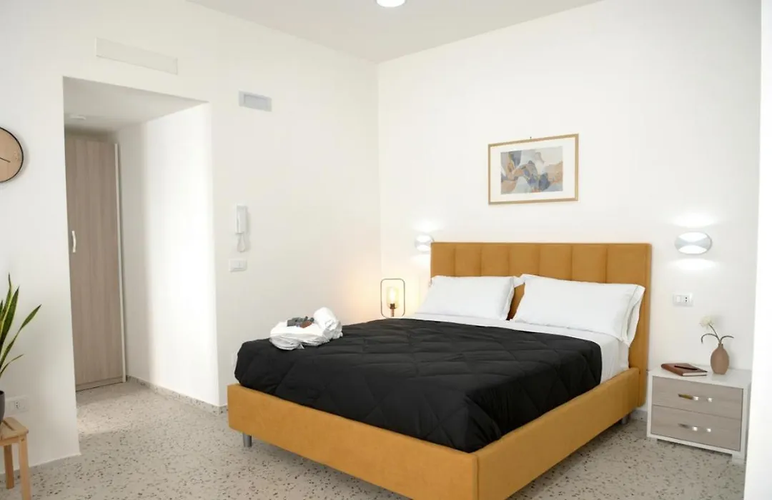 Hotel Xbusiness-1