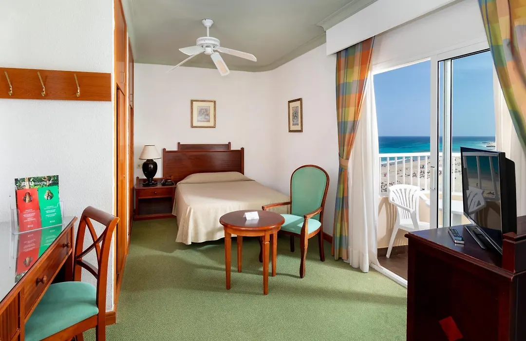 Hotel Riu Oliva Beach Resort-1