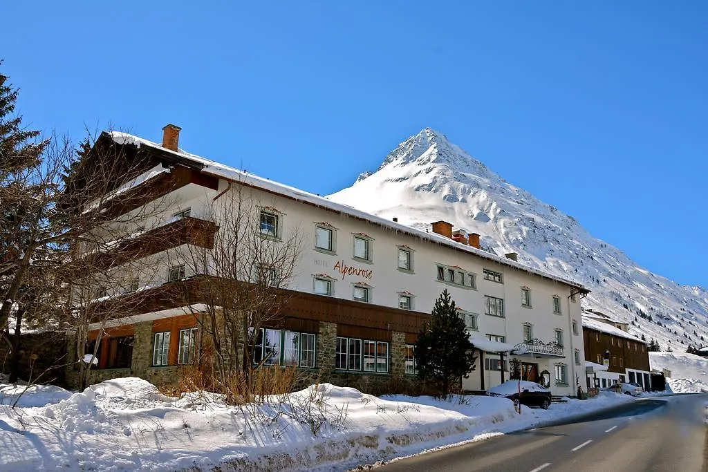 Clubdorf Hotel Alpenrose-1