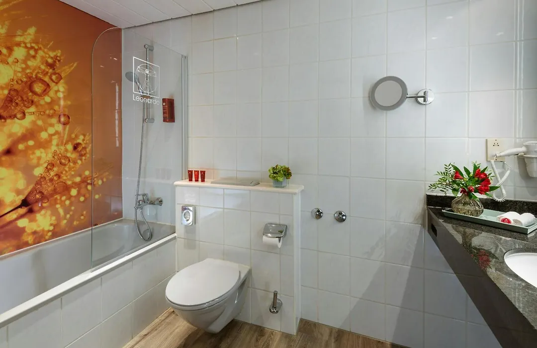 Leonardo Hotel Düsseldorf Airport Ratingen-1
