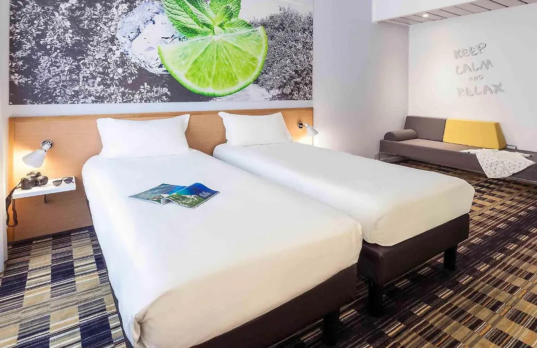 Ibis Styles Napoli Garibaldi-1