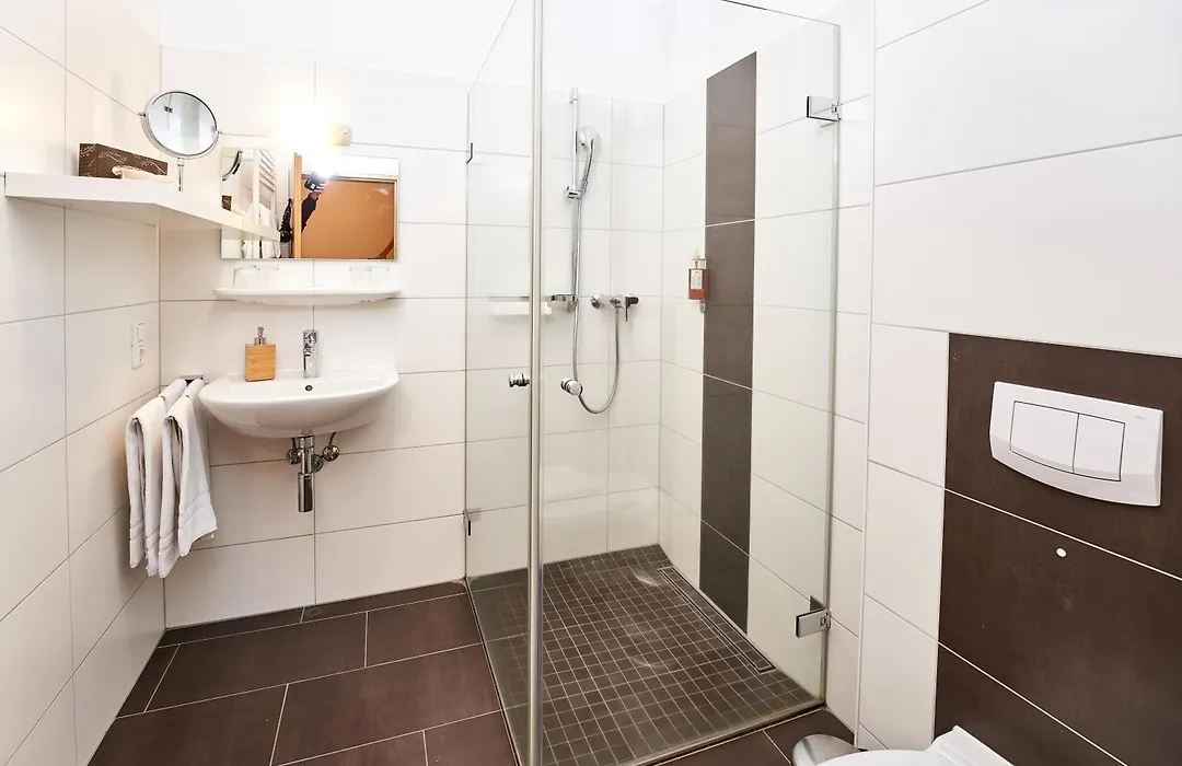 Brauers Landarthotel GmbH-1