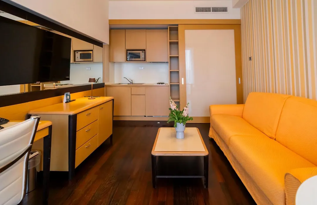 Unahotels Varese-1