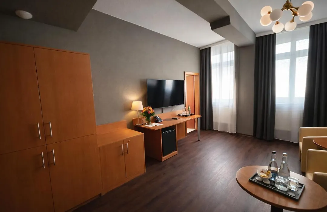 Hotel Bayrischer Hof-1