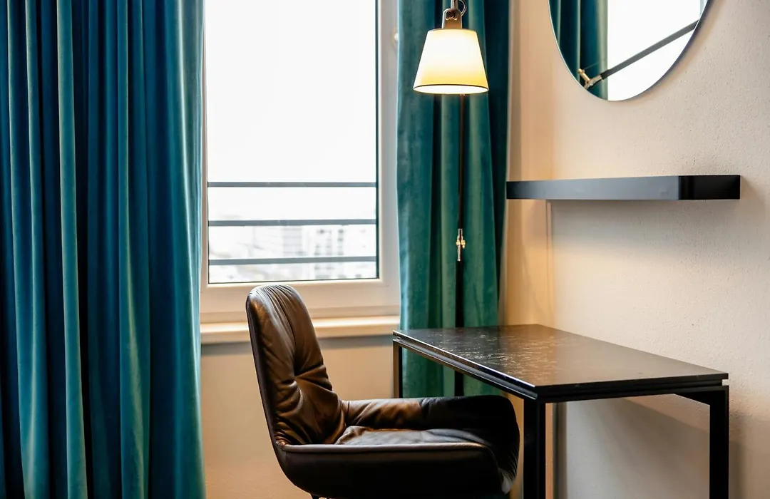 Motel One Berlin-Hauptbahnhof-1