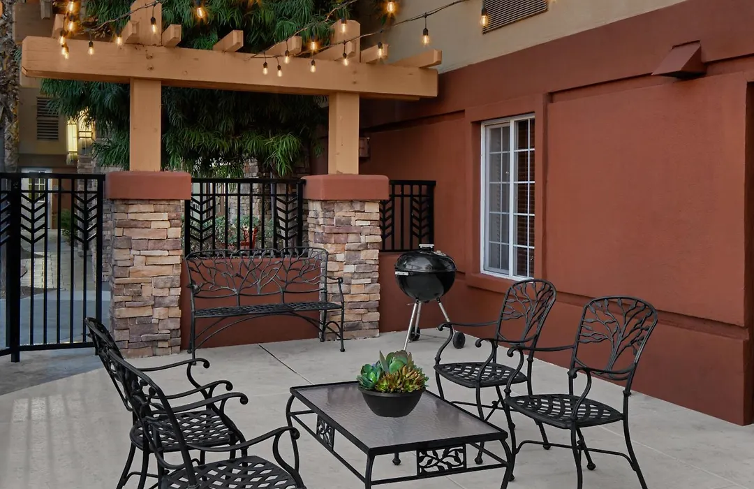 Larkspur Landing Extended Stay Suites Bellevue-1