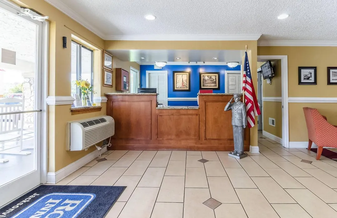 Rodeway Inn & Suites Jacksonville Near Camp Lejeune-1