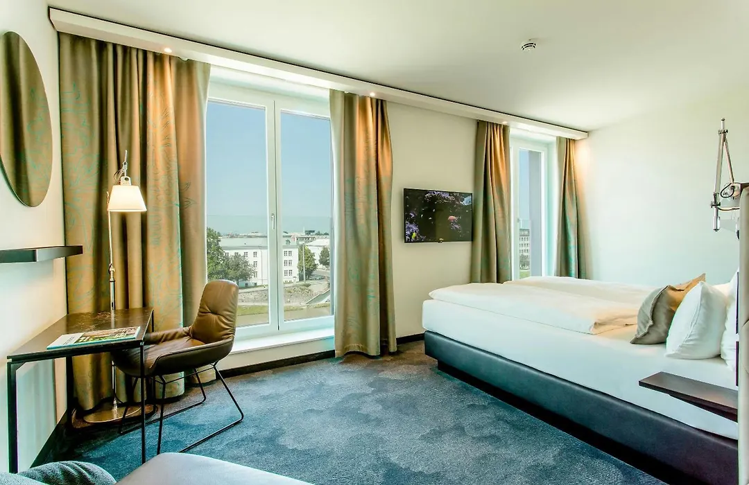 Motel One Salzburg-Mirabell-1