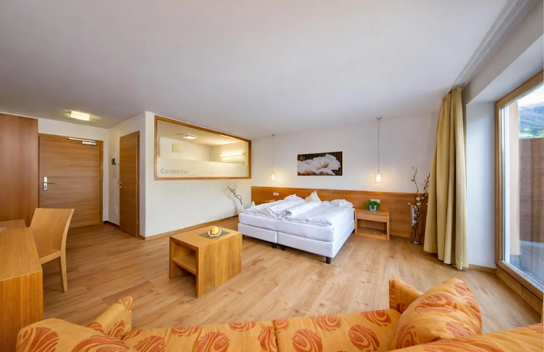Garden Park Hotel-1