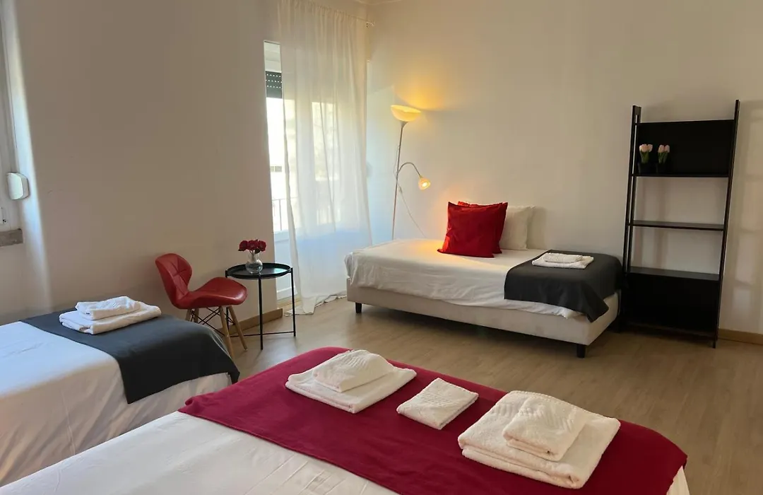 Alvalade II Airport Guest House-1