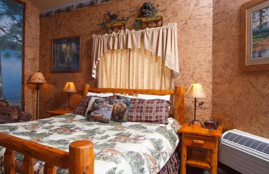 Hotel J Green Bay-1