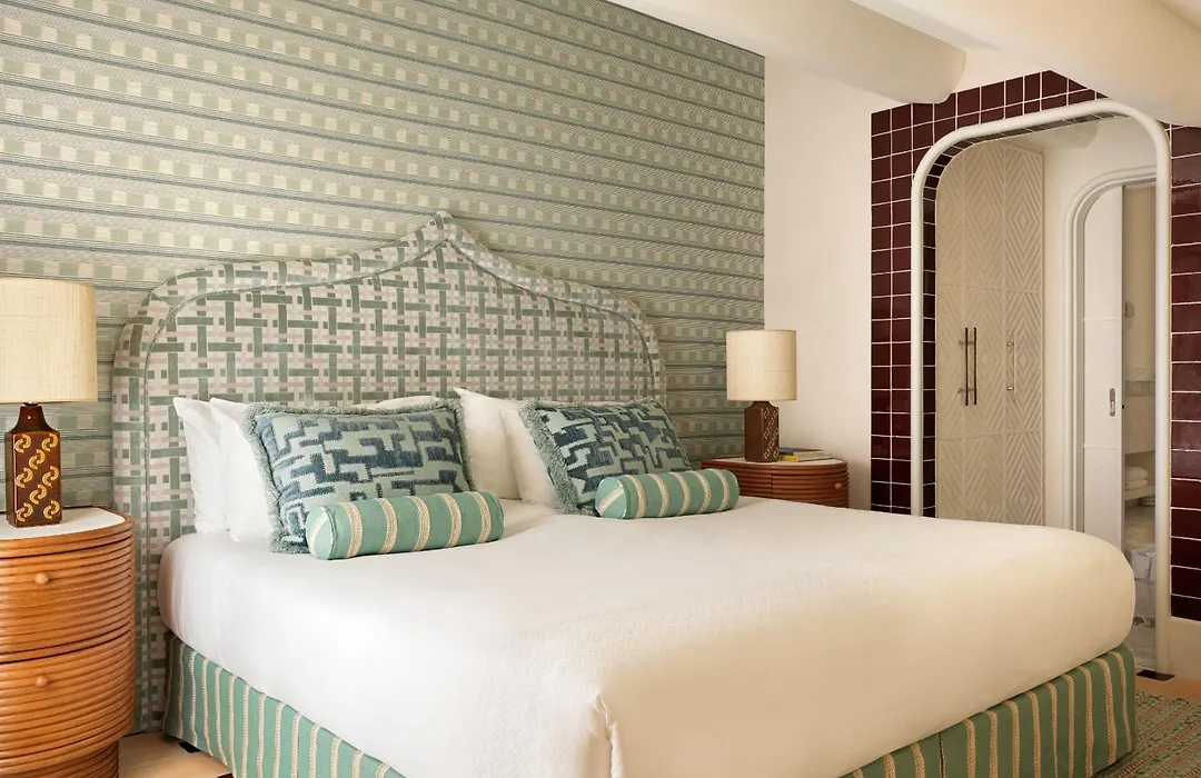 Hotel Byblos Saint-Tropez-1