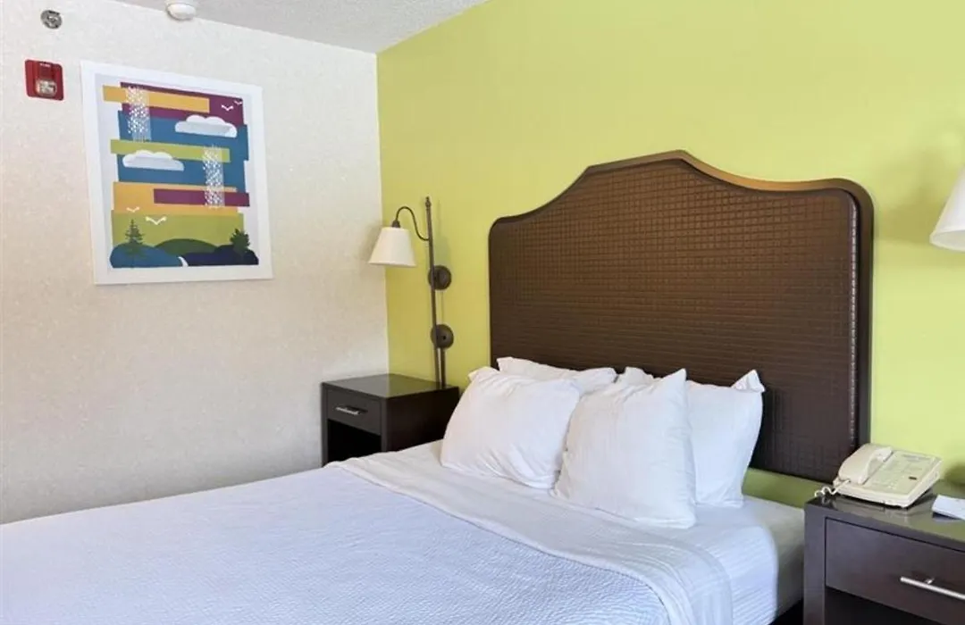 Surestay By Best Western Grove City-1