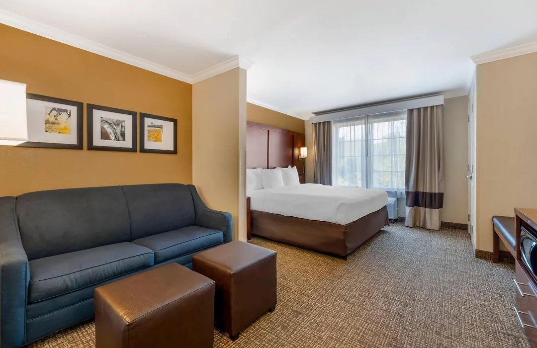 Comfort Suites Elizabethtown-1